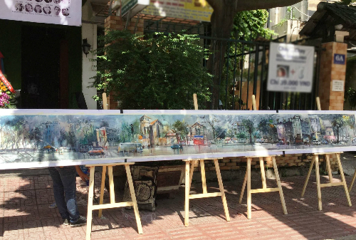 Tranh "Phố Lê Quý Đôn" được vẽ bằng chất liệu màu nước. 